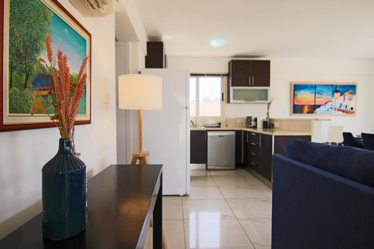 Seaside Luxury Flat Pervolia Lägenhet Exteriör bild